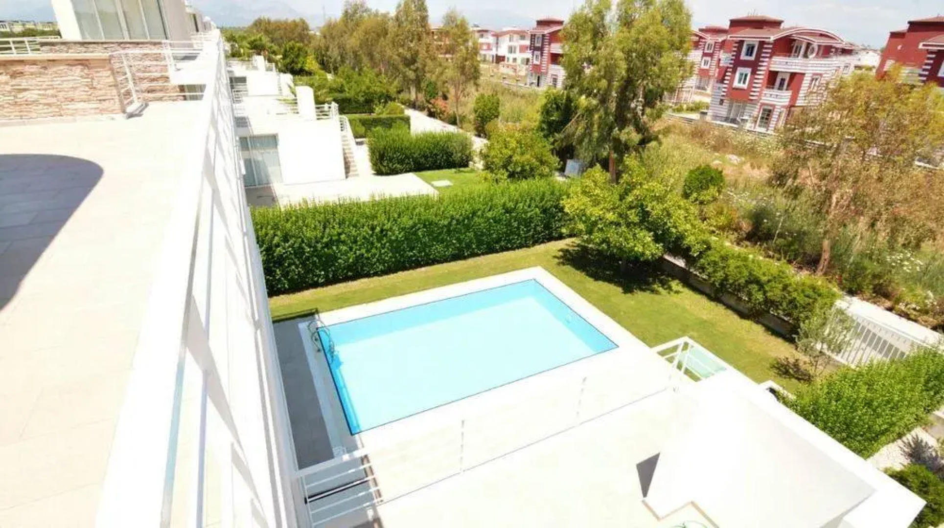 Novron Feronia Villas