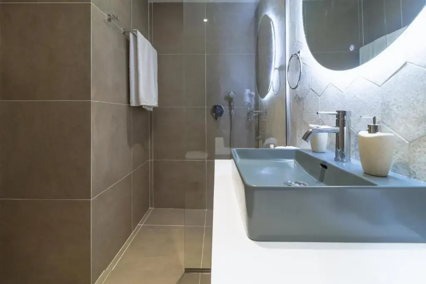 Villa Waterlily by MediterraneanVillas