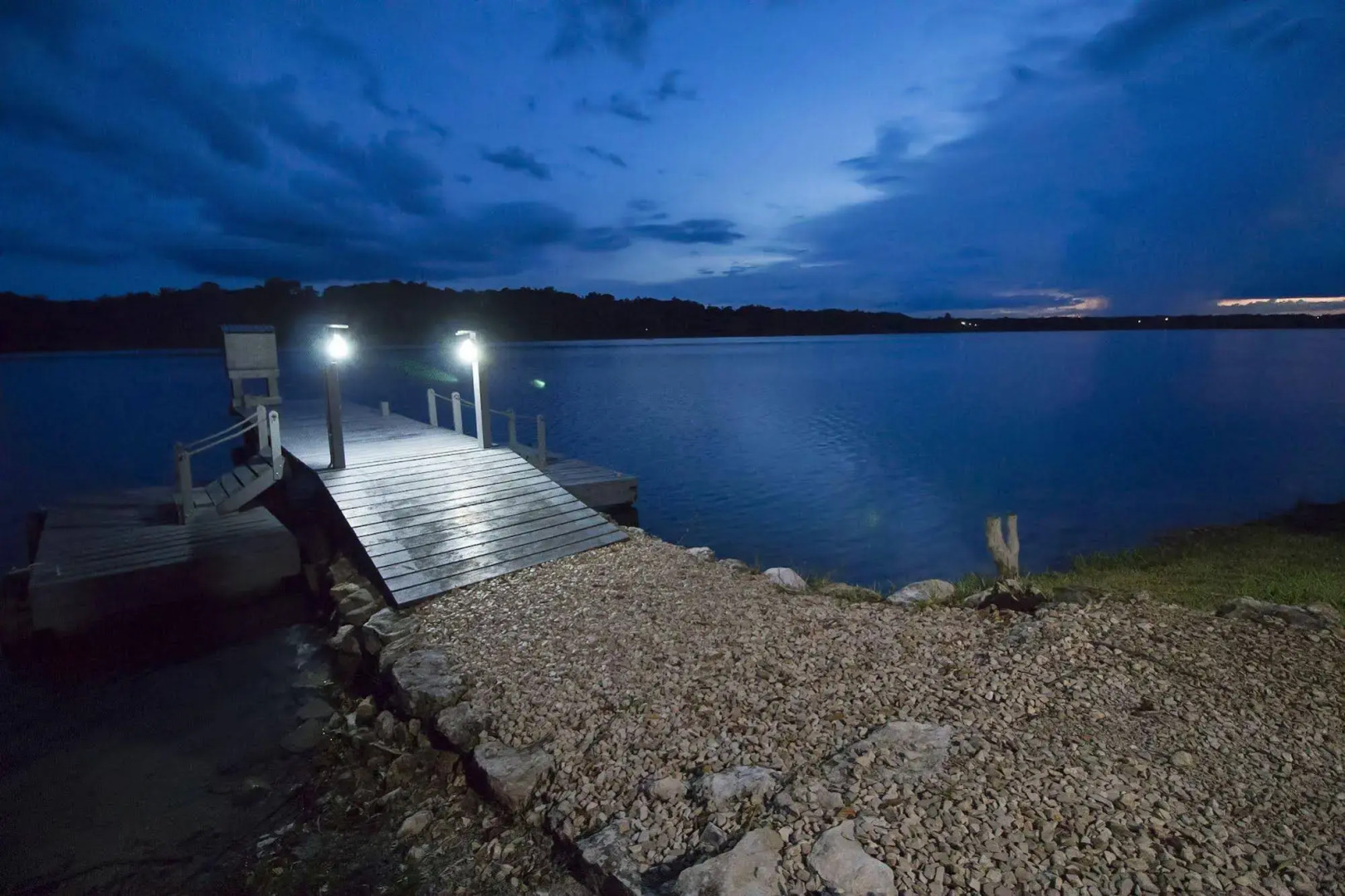 Maya Zacpetén Jungle Lodge