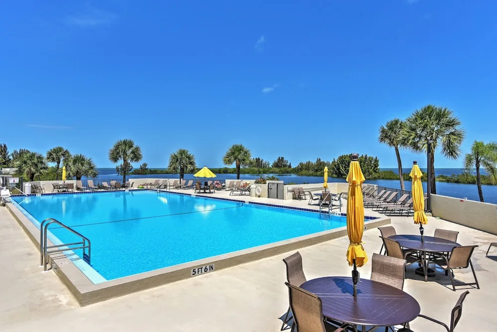 Private Beach Access: Hudson Resort Condo!