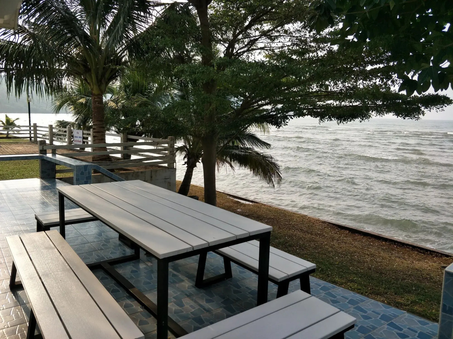 New Travel Beach Resort