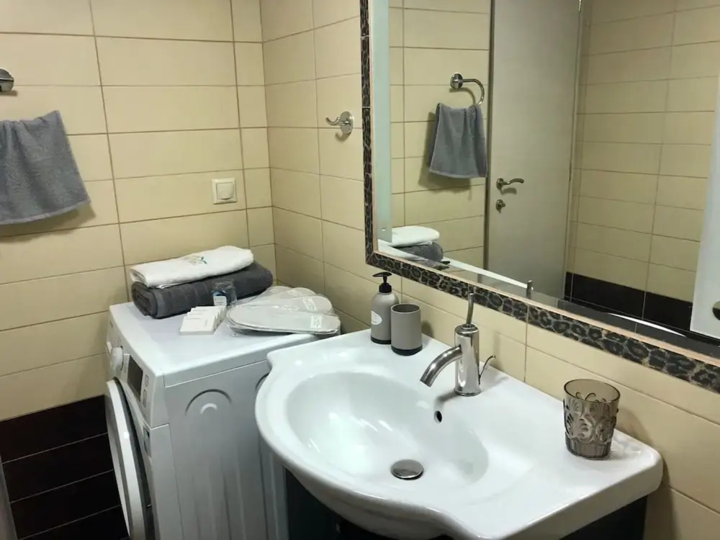 Marie Nicol Apartments 2