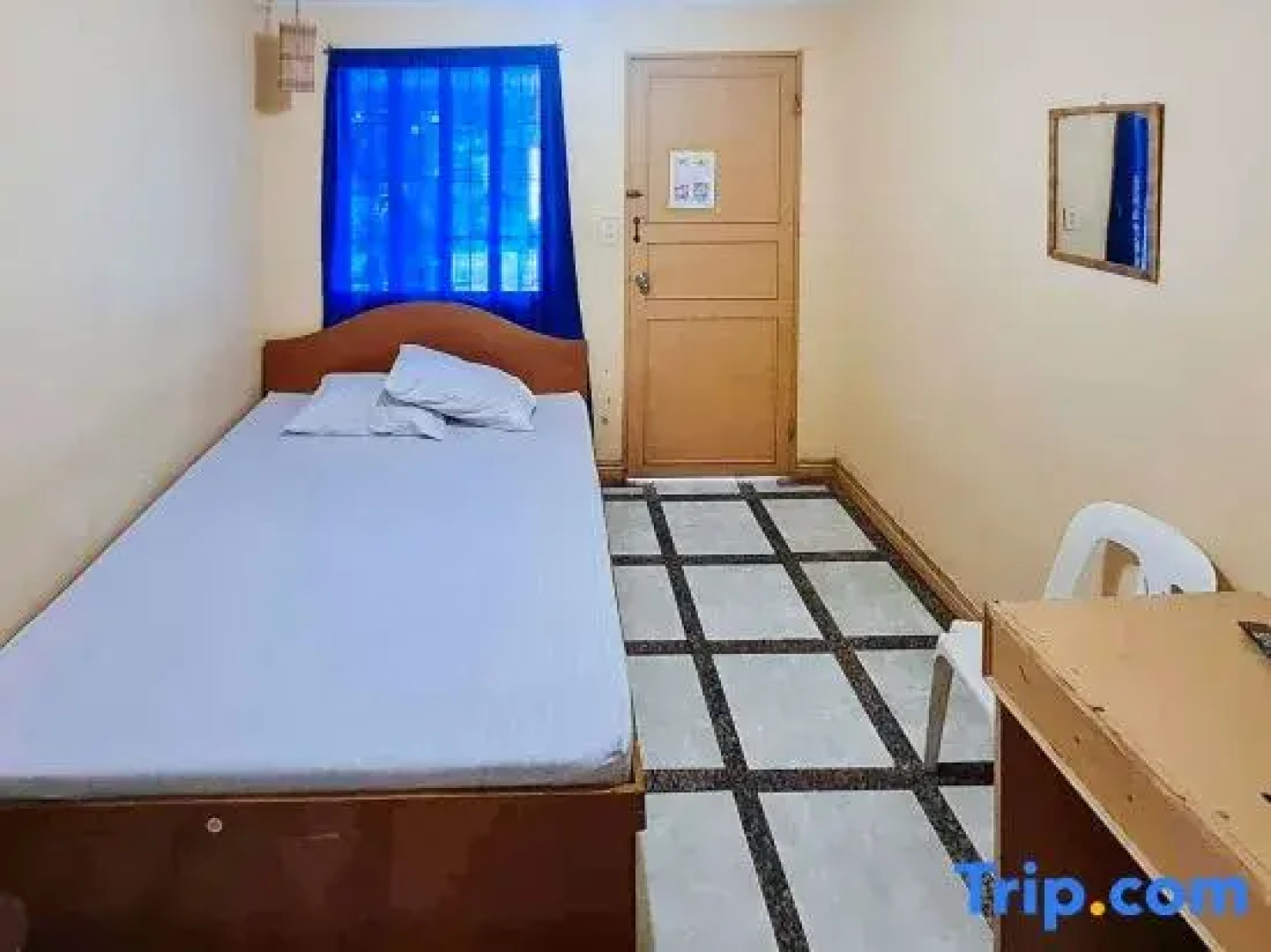 Reddoorz @ D'little Egg Hostel Pangasinan