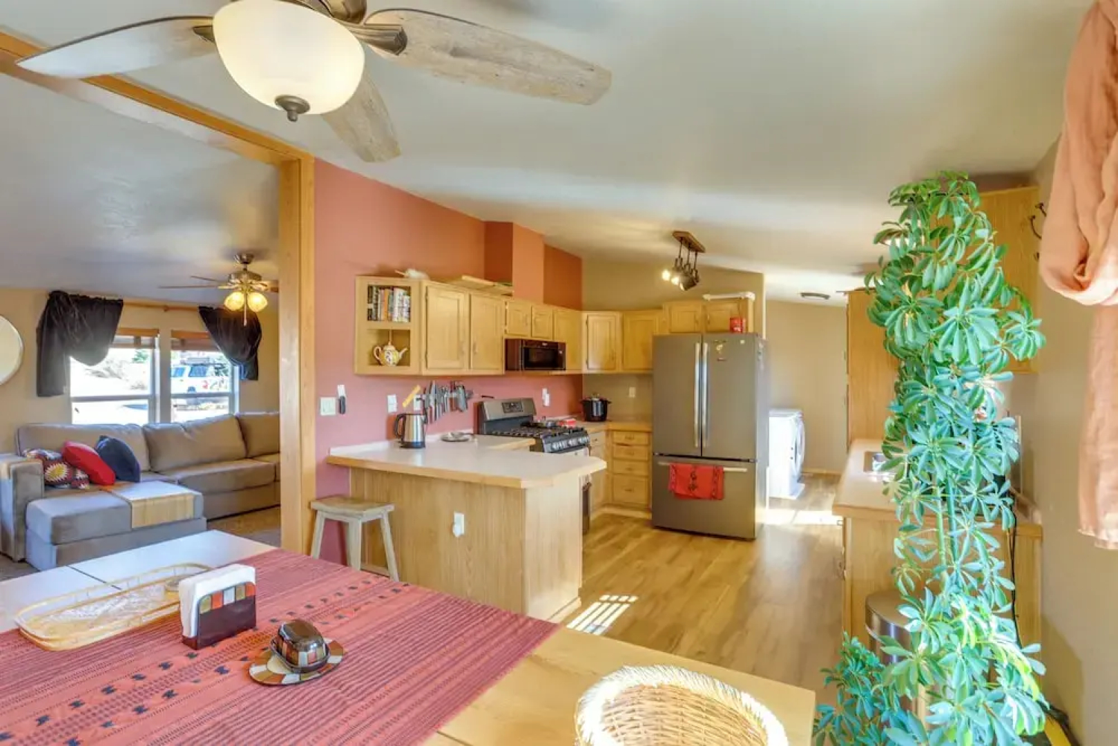 Stunning Views: Quiet Bluff Home Near Hiking!