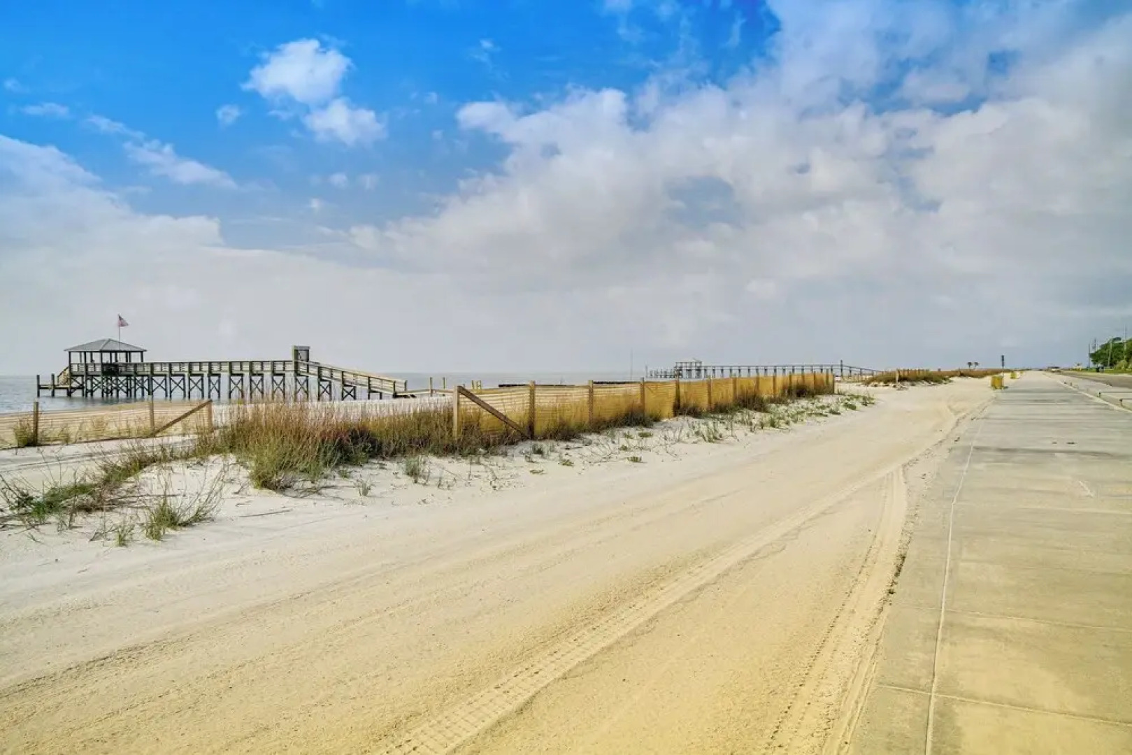 Waveland Vacation Rental - Walk to the Beach!