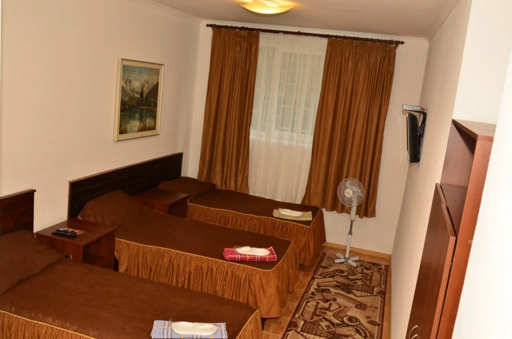 Acorn Hotel