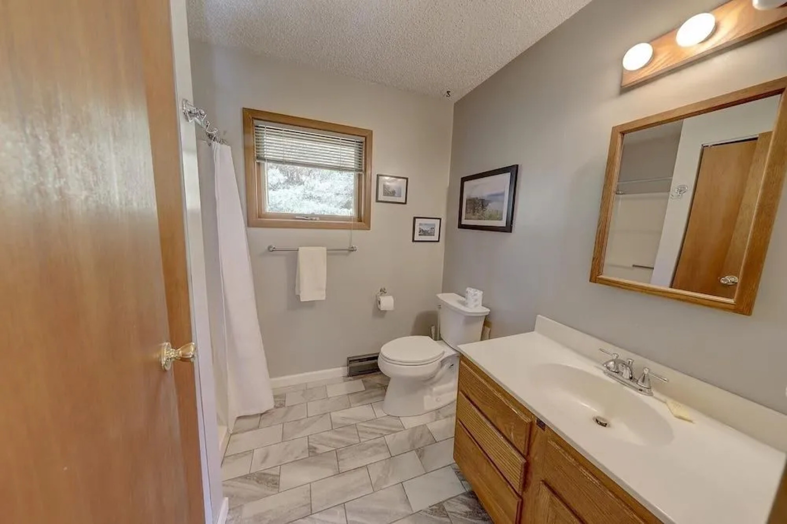 Koby 4 Bedroom Home by Redawning