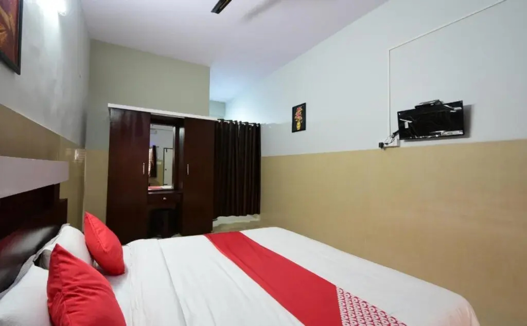 Ssg Residency By OYO Rooms