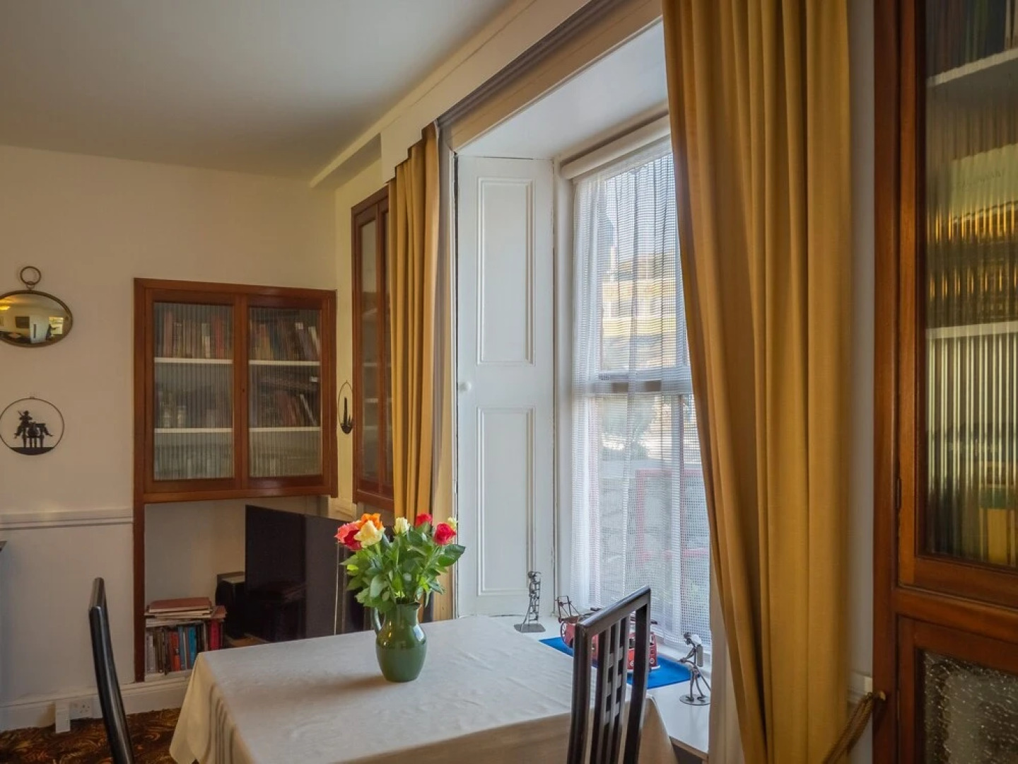 Clifden White Heather House