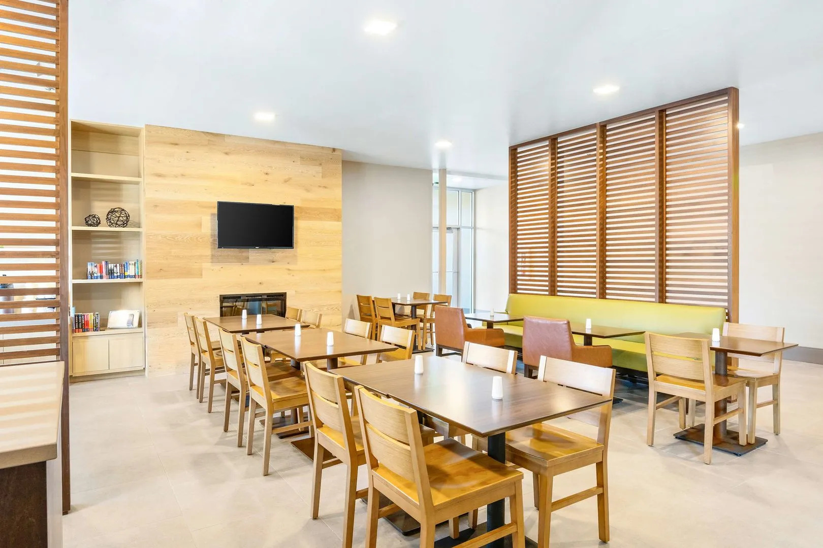 Country Inn & Suites by Radisson, Flagstaff Downtown, AZ