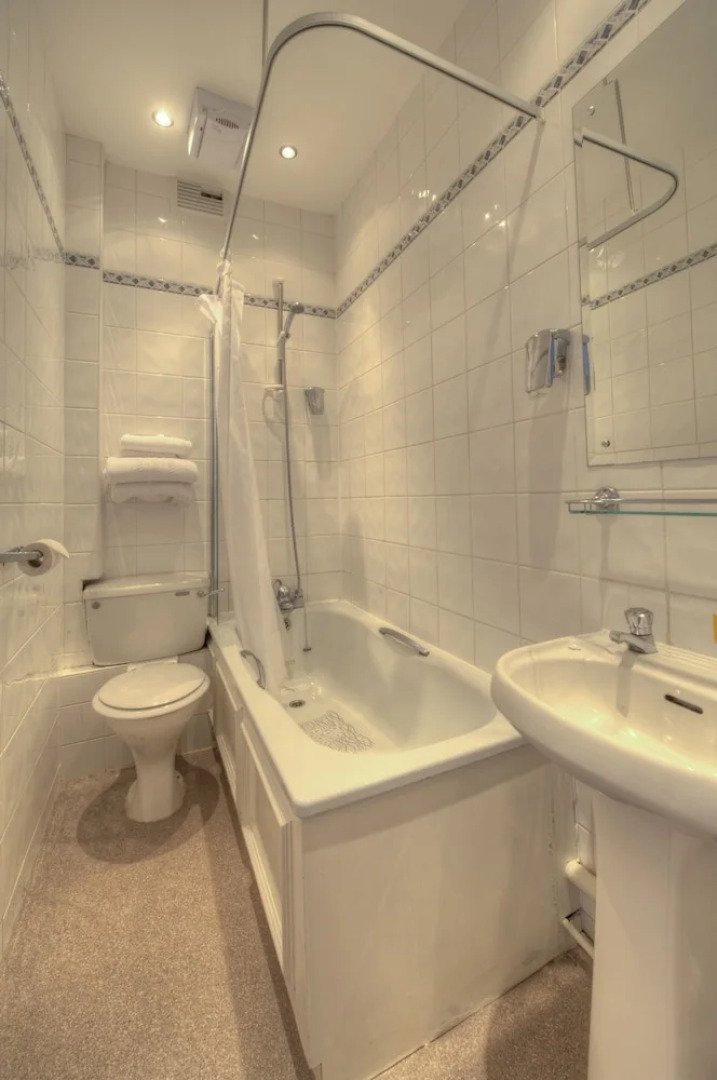 Royal Inn by Good Night Inns