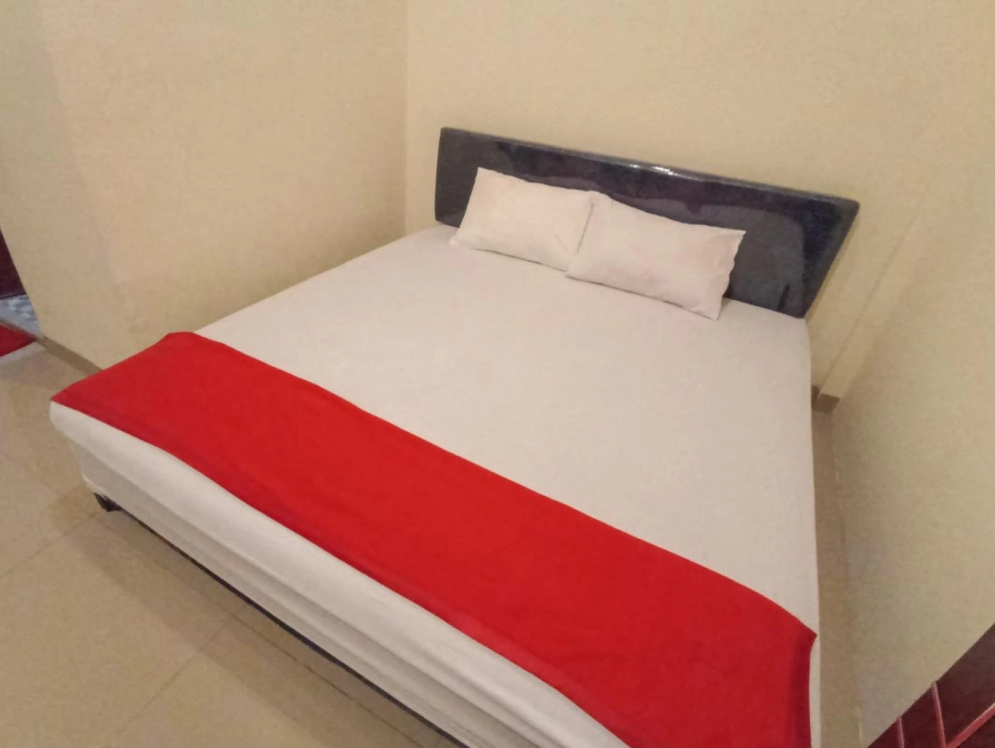 RedDoorz Syariah near Sentani City Square