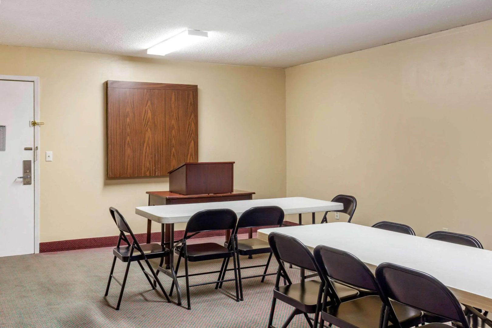 Econo Lodge Burlington I-40