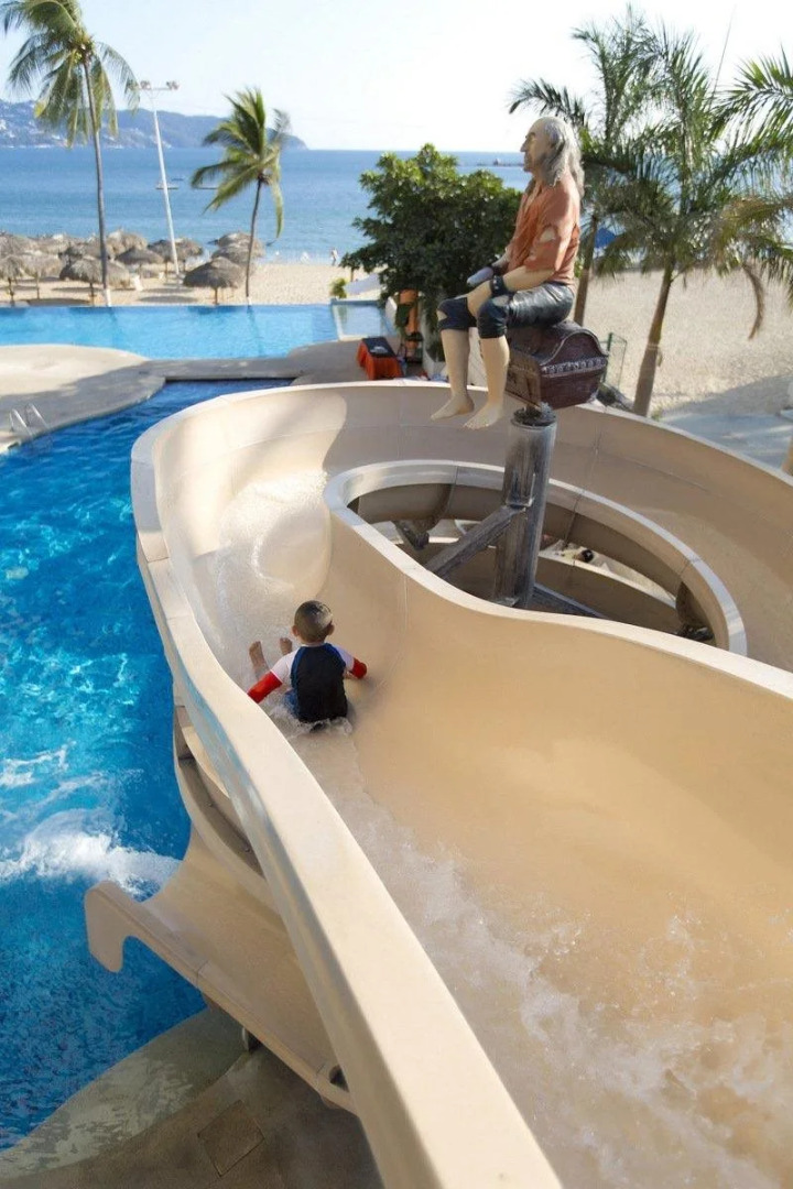 Krystal Beach Acapulco