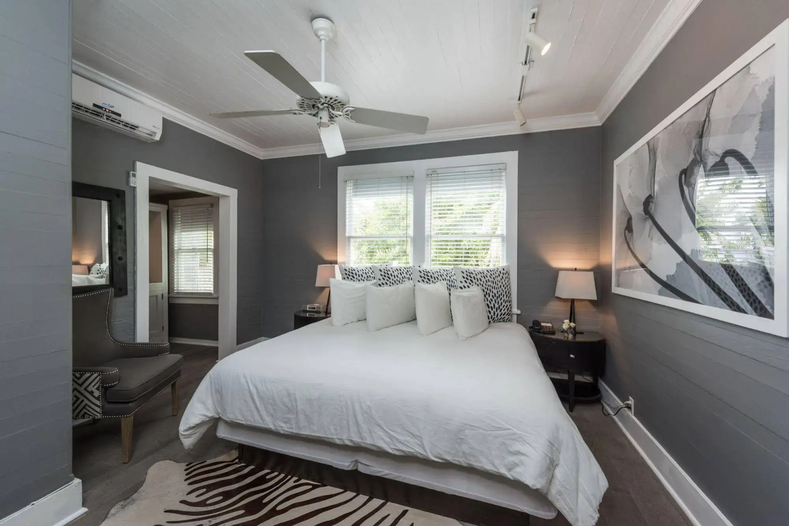 Alexander's Guesthouse - Adults Only