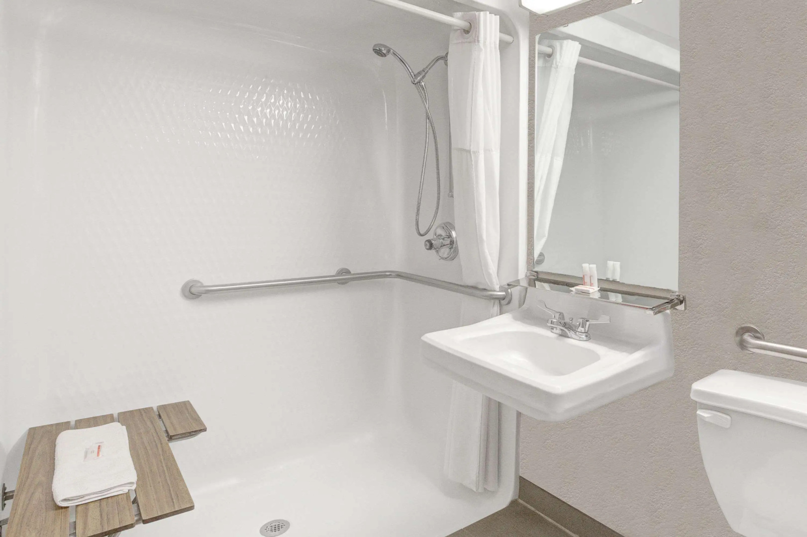 Baymont Inn & Suites by Wyndham San Marcos Outlet Malls