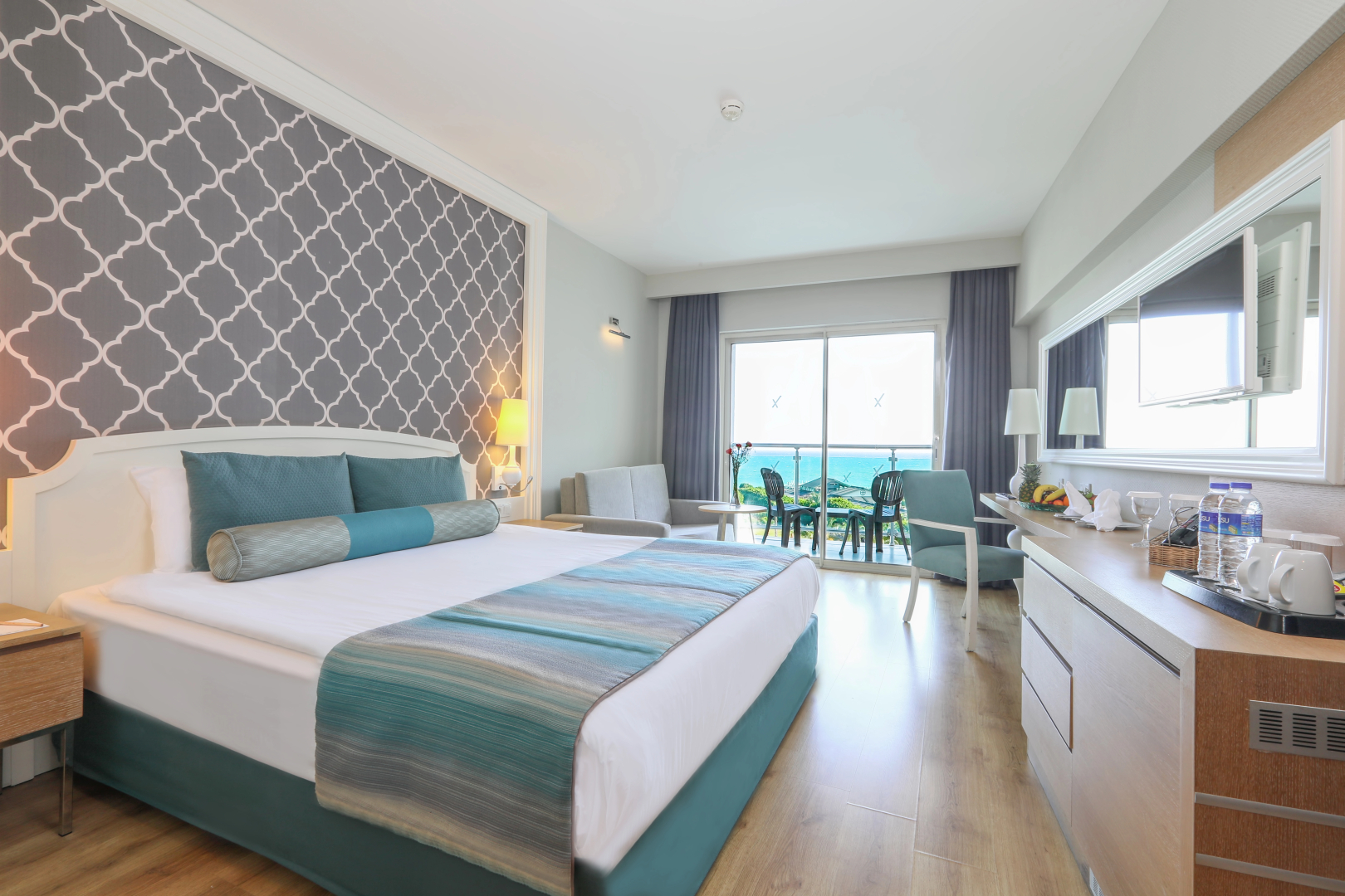 Sherwood Exclusive Lara