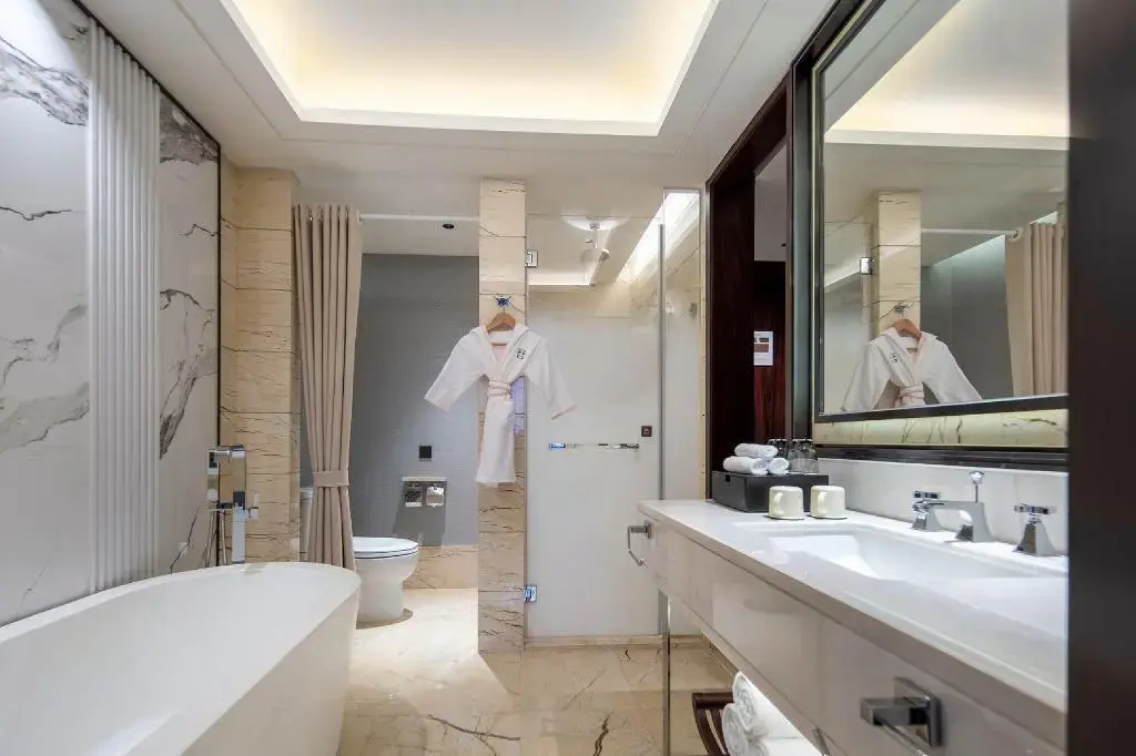 HUALUXE Leshan by IHG
