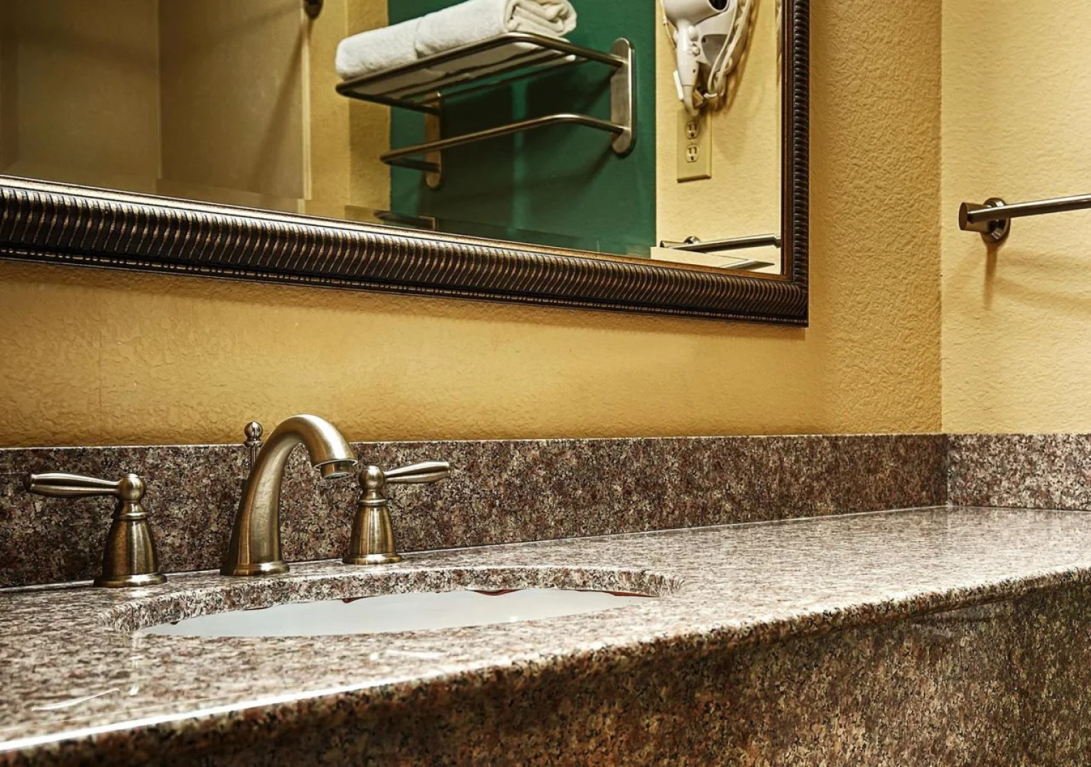 Quality Inn & Suites - Marlin