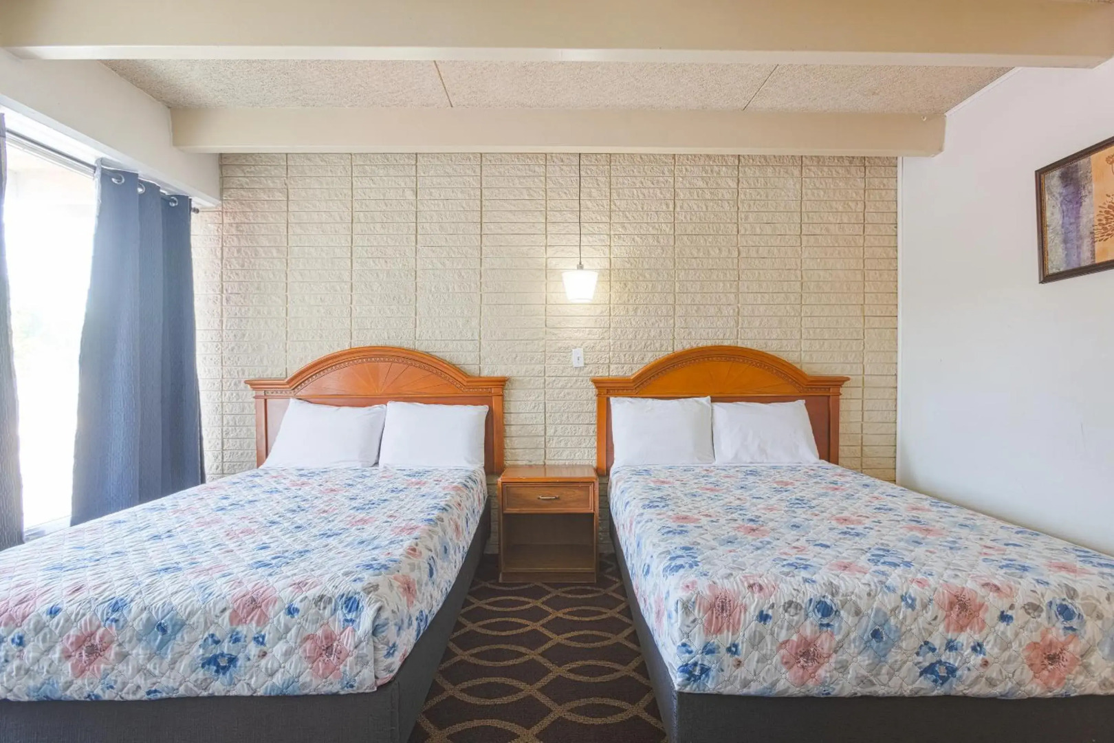 Sonrise Inn Lincoln Hwy By OYO