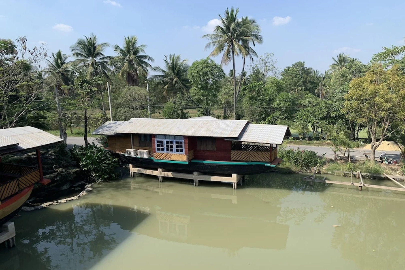 Ban Suan Bang Toei Homestay