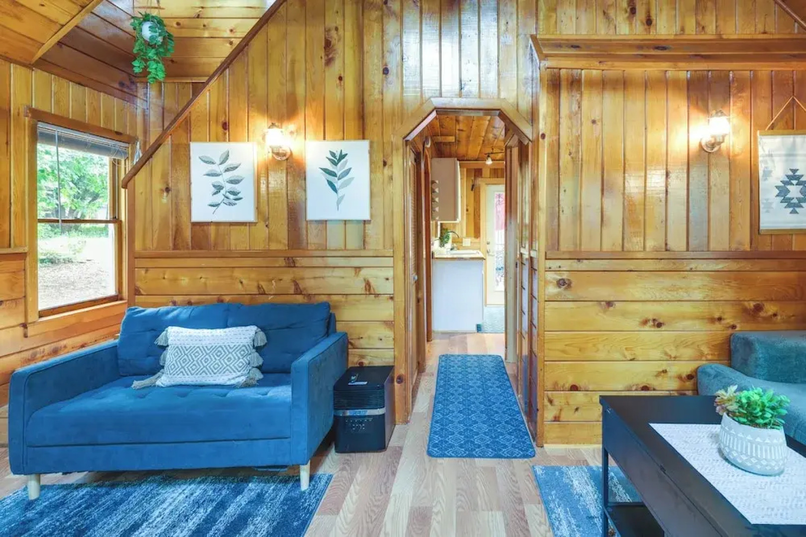 Fire Pit, Deck & Grill: Cozy Twain Harte Cabin!