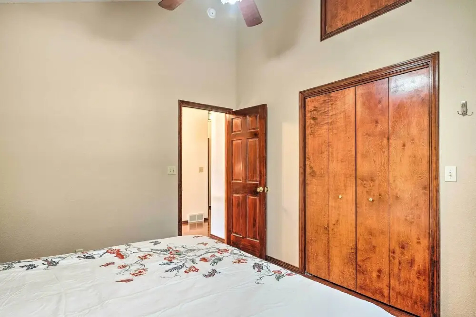 Woodland Park Hideaway w/ Mtn Views & Hot Tub