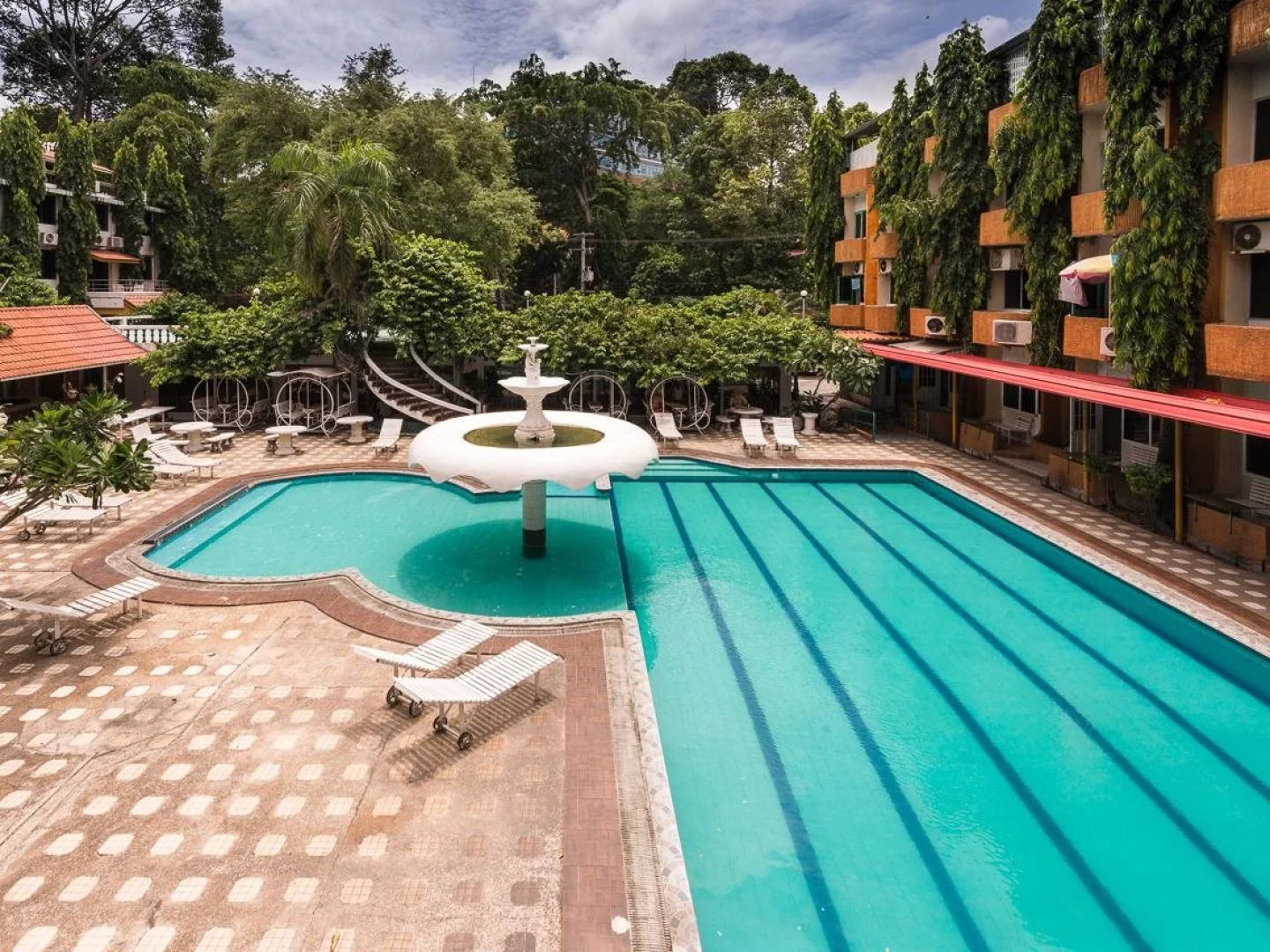 Seashore Pattaya Resort