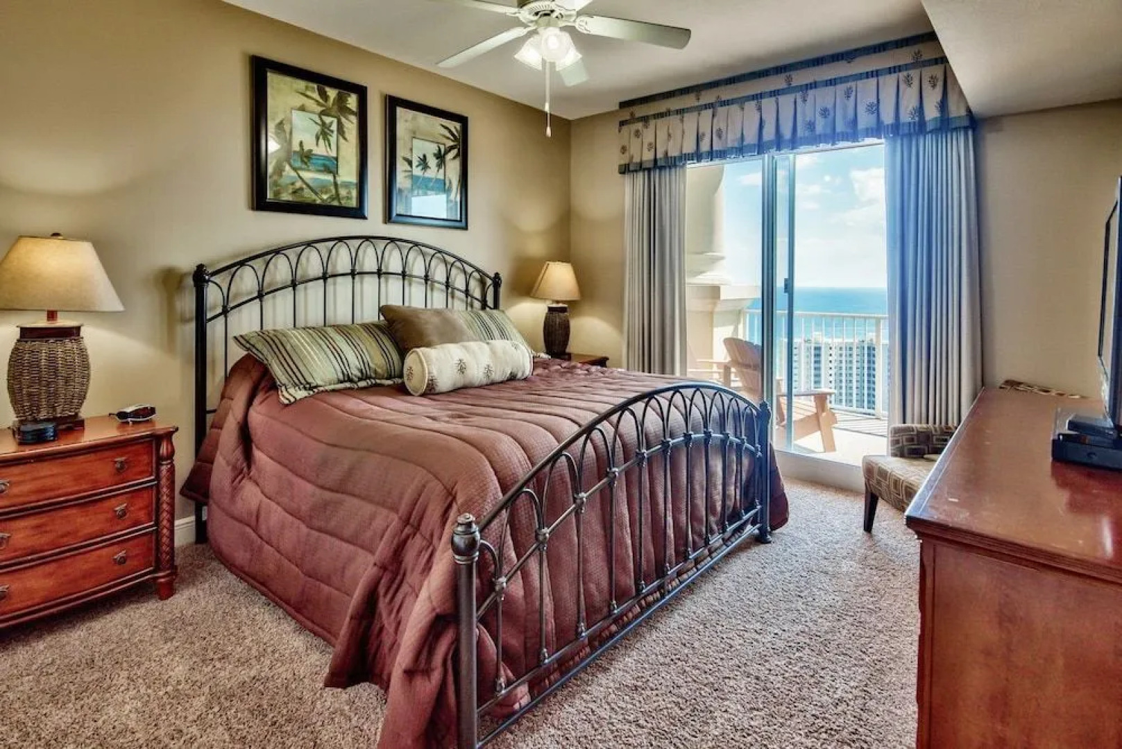 Seascape Penthouse #2309 - 3 Br condo by RedAwning