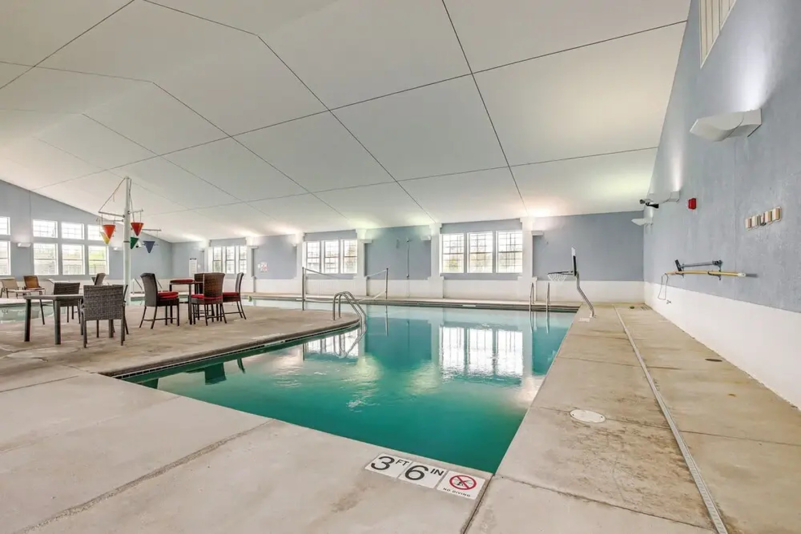 Door County Townhome: Pool Access, 1 Mi to Beach!