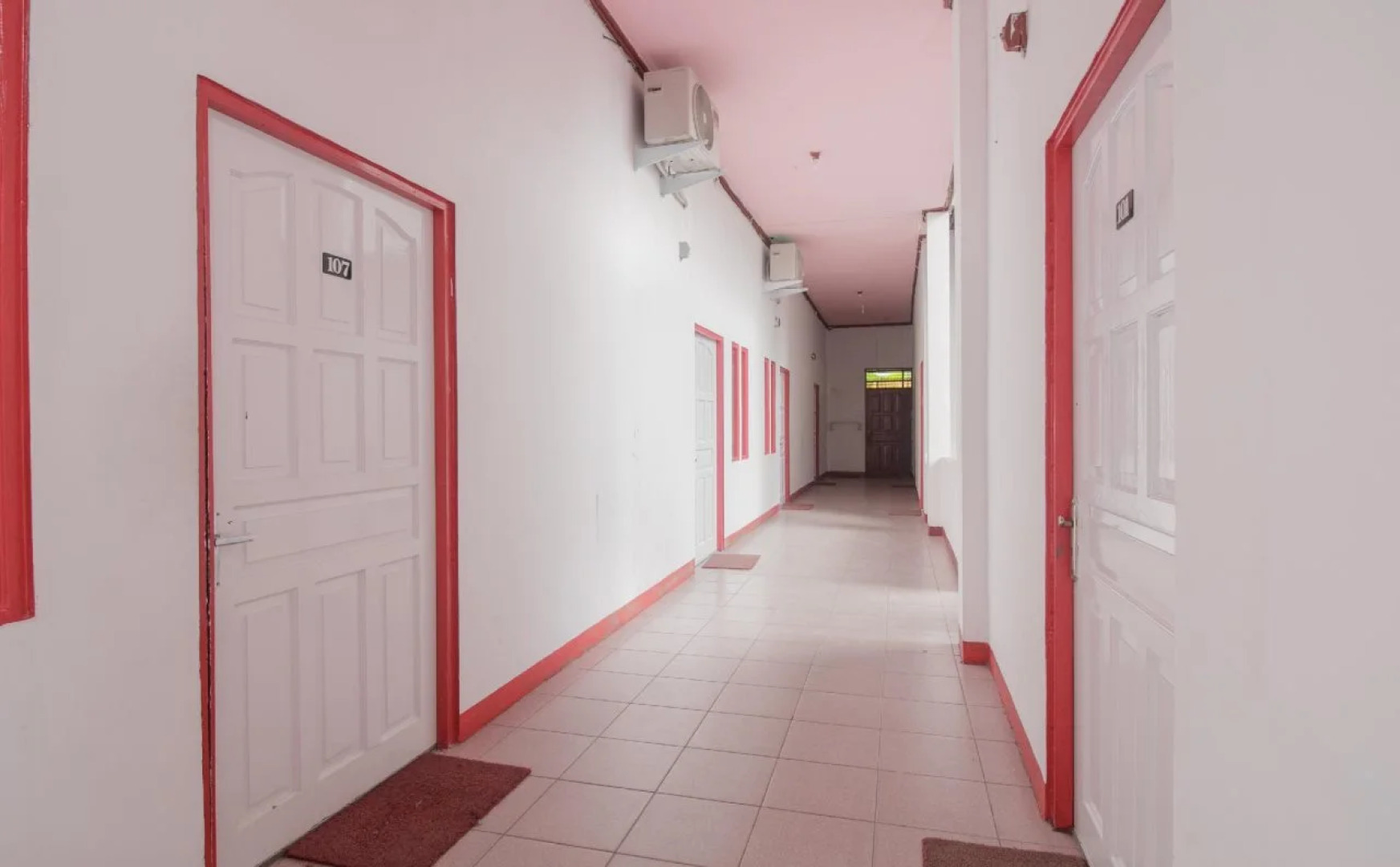 KoolKost Syariah near Ayani Mega Mall Pontianak