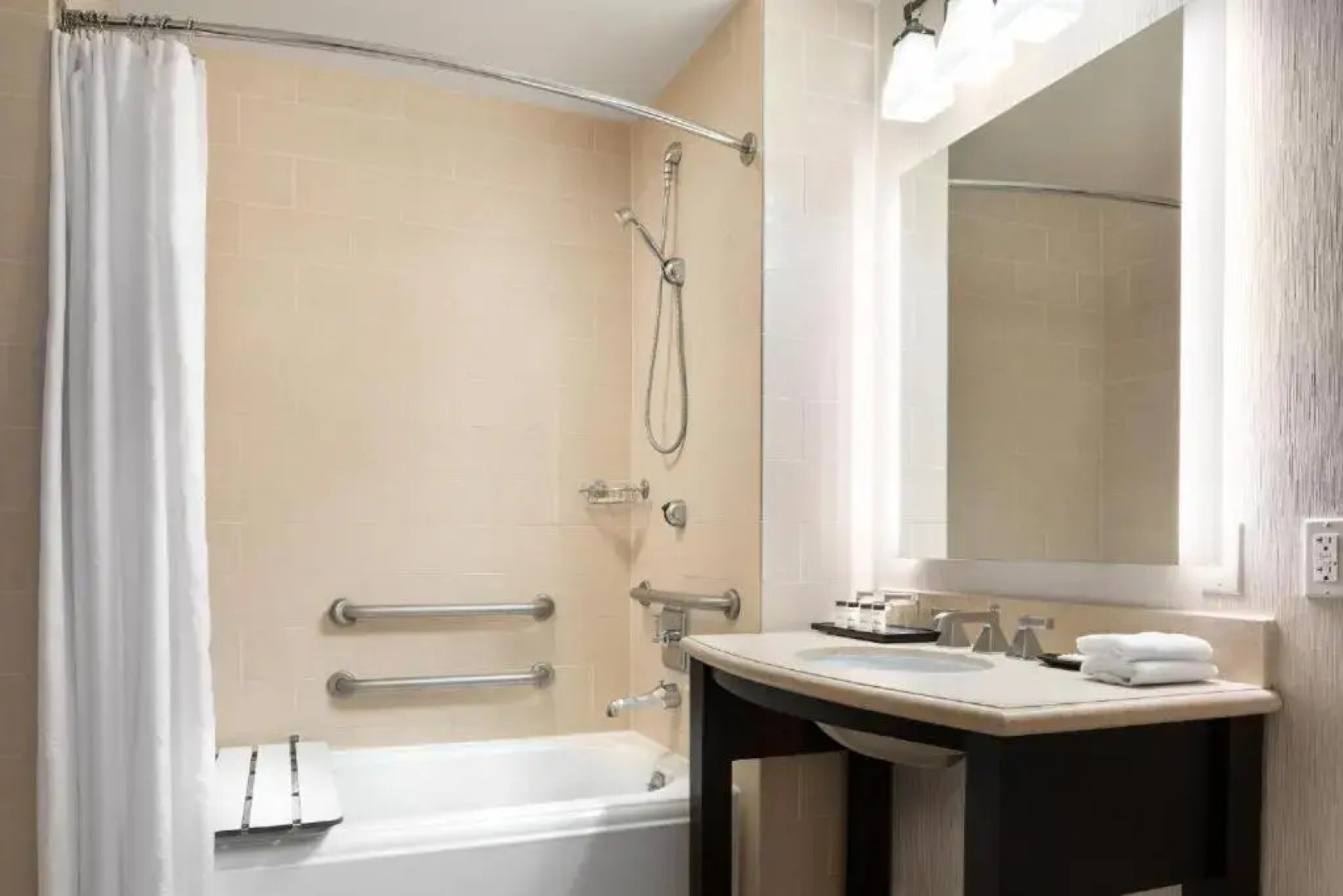 Sheraton Garden Grove-Anaheim South Hotel