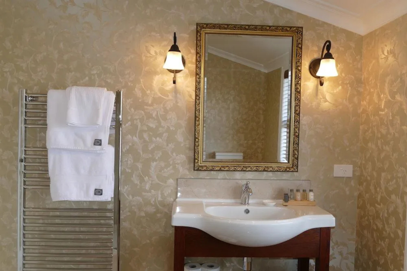 Casa Aquila Boutique Bed and Breakfast