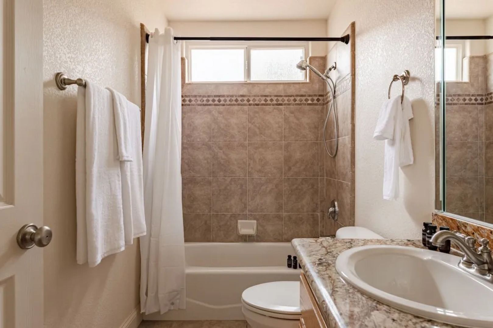 Lisa Circle - Mimosa