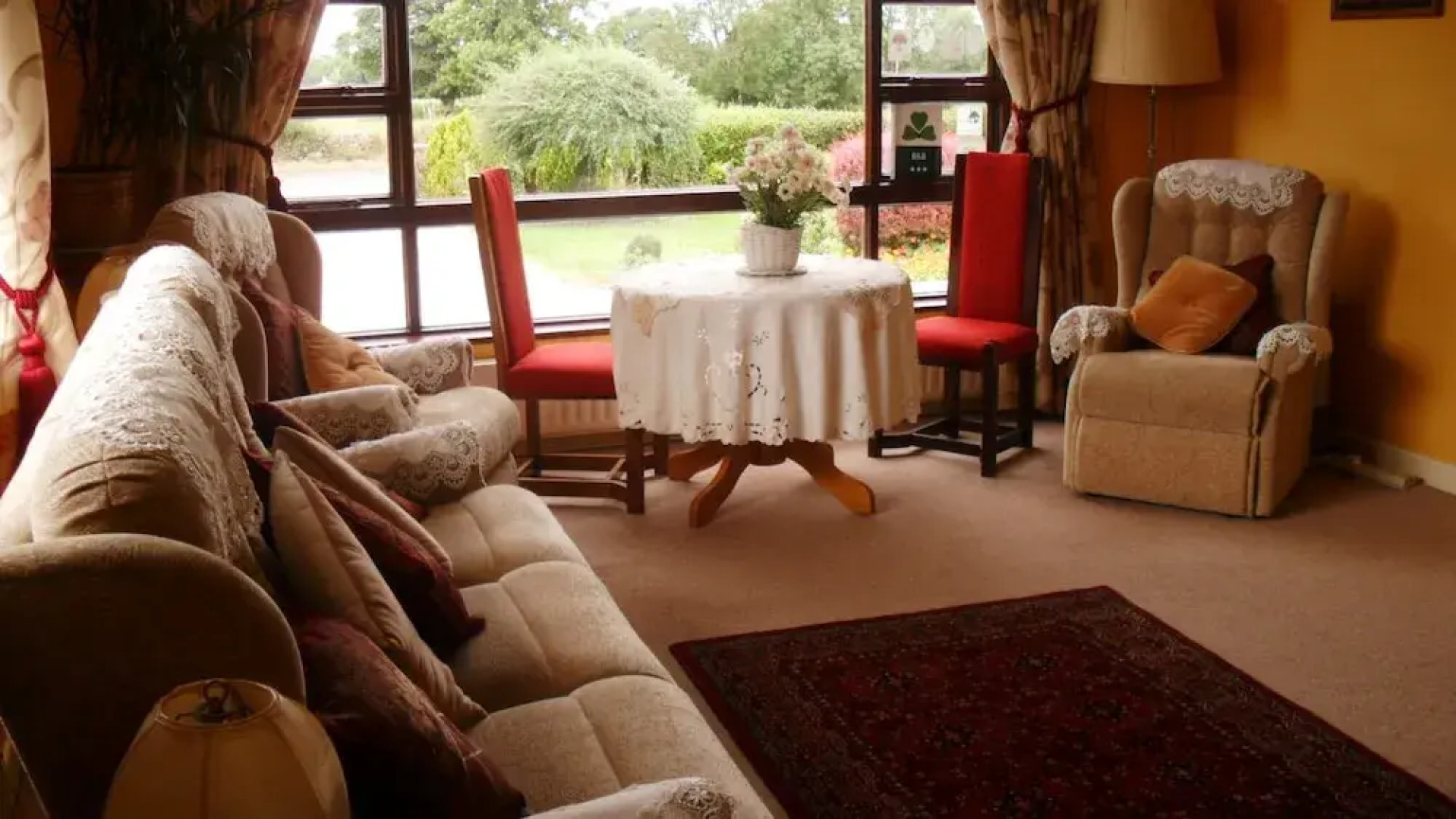 Hillcrest Country Home