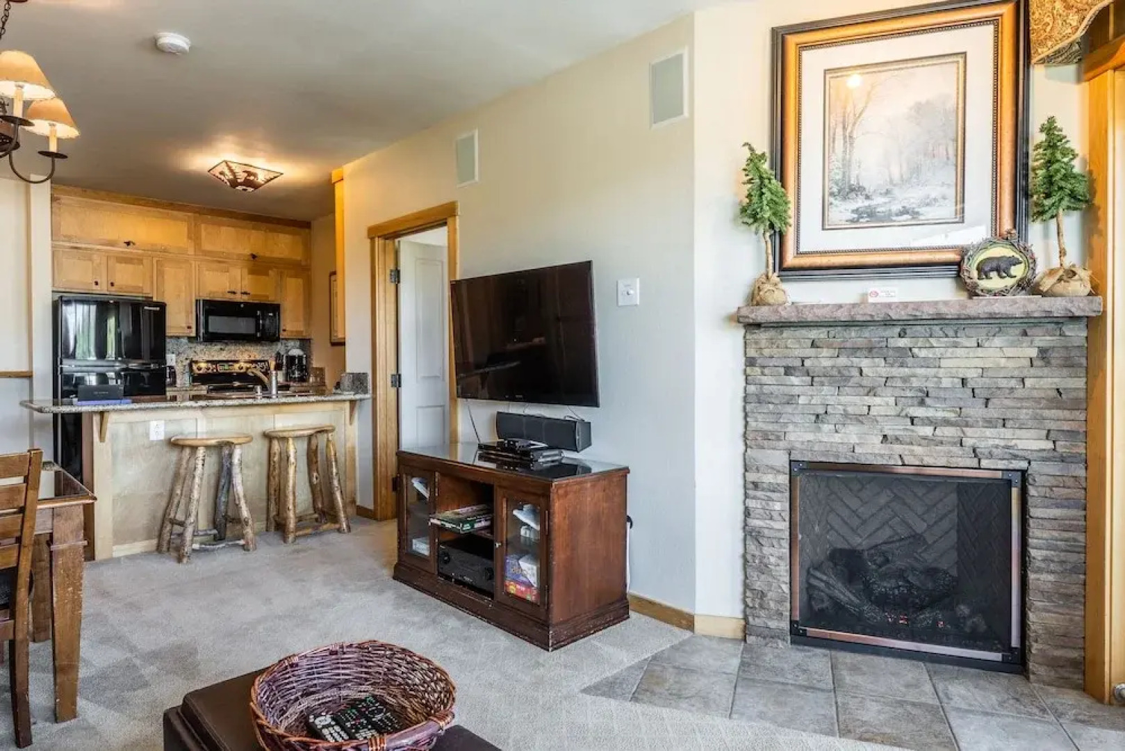 Juniper Springs Lodge by Mammoth Five Star