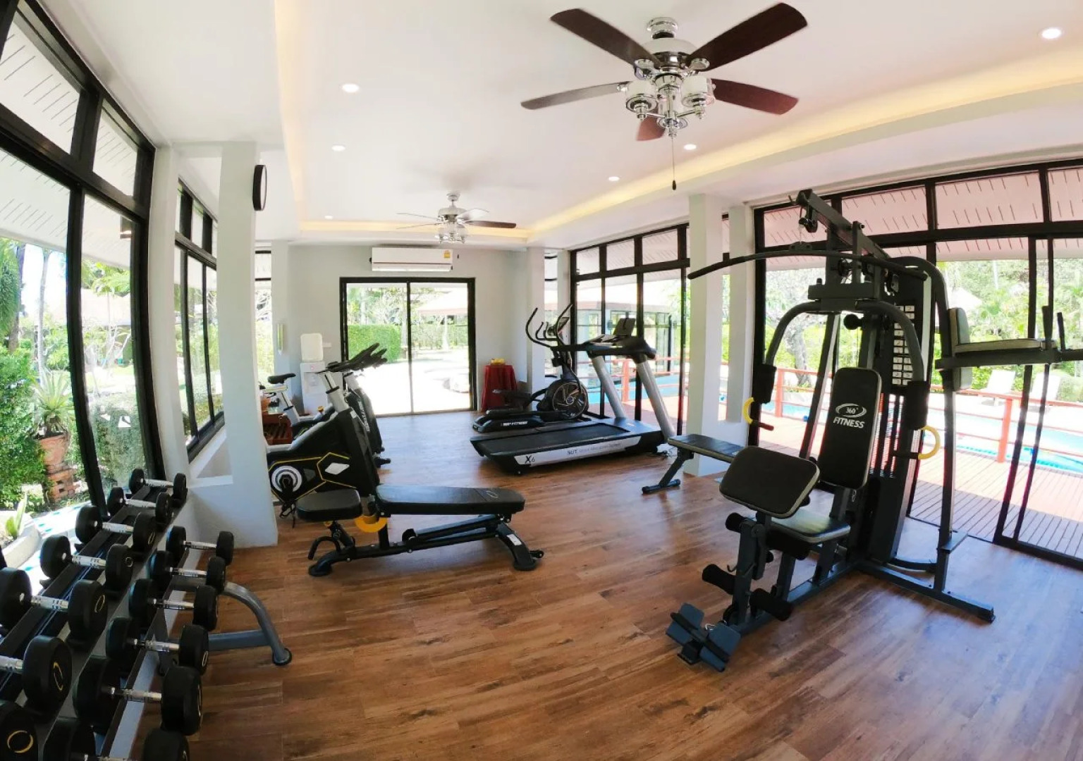 Lanta Sand Resort & Spa