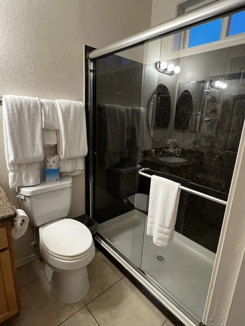 Canyon Plaza Premier Studios and Apts