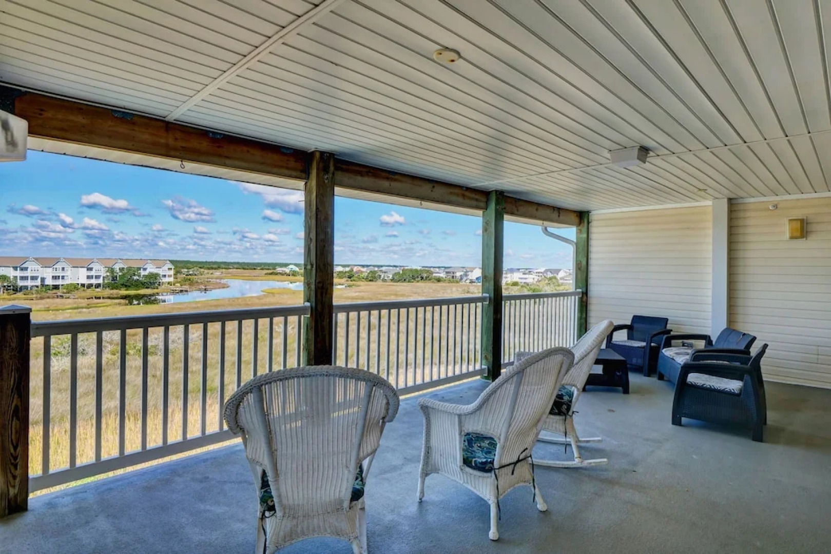 Tiffany's Motel & Condos