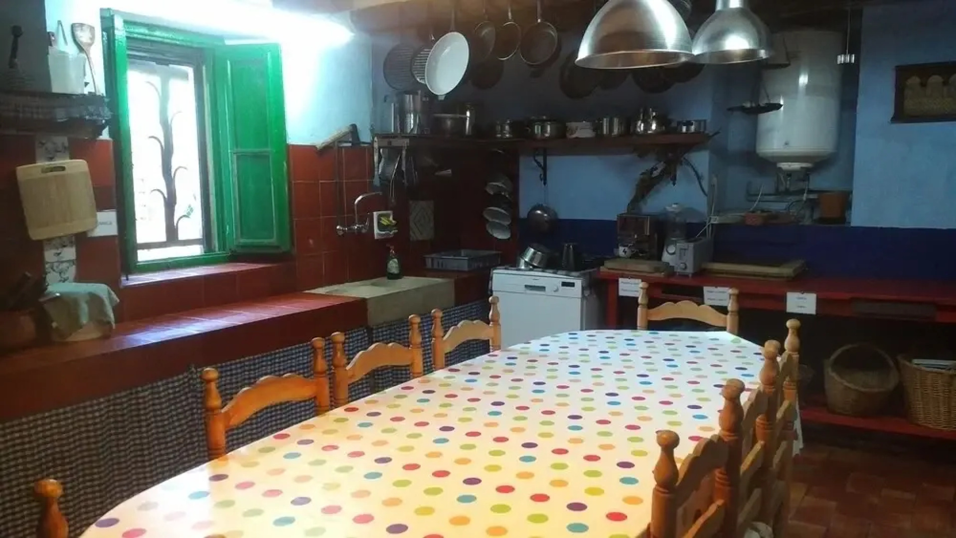 Casa Pintoresca con espacios y piscina