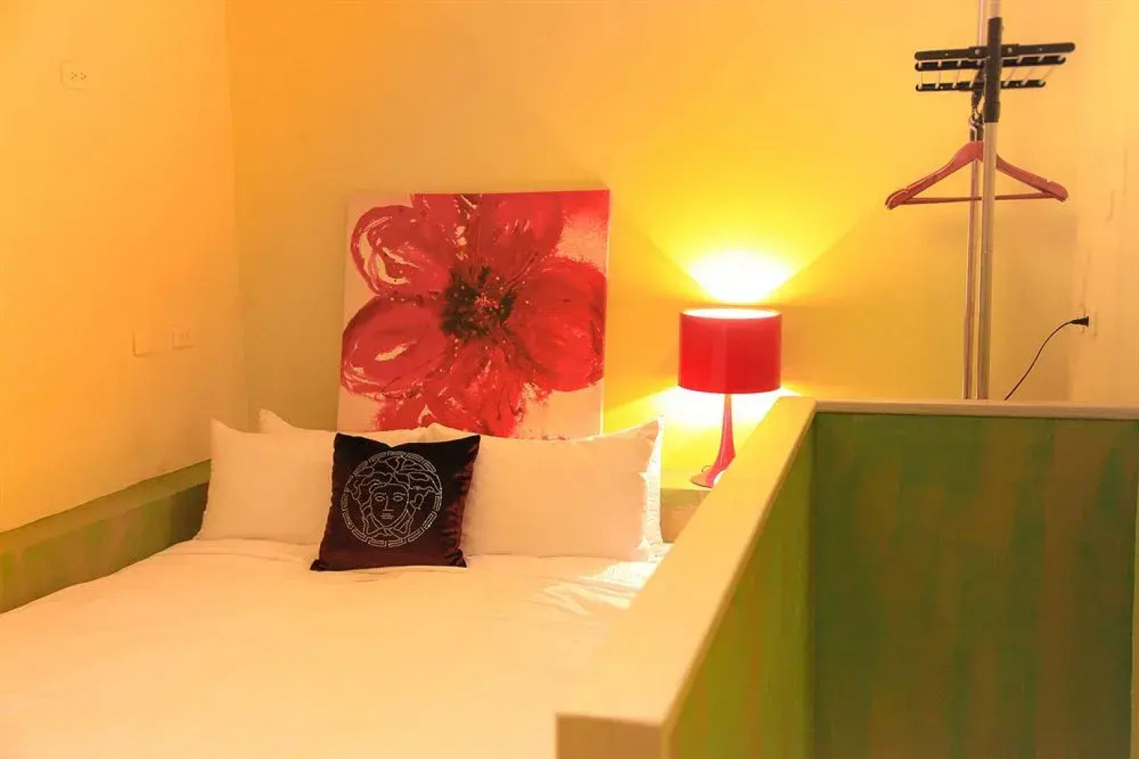 1967 City Central Hotel