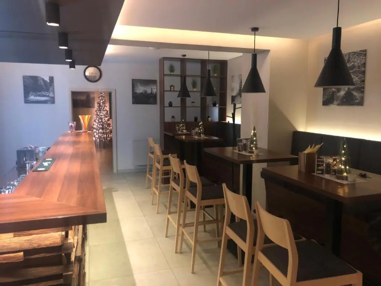 LAGUNA Hotel & Restaurant