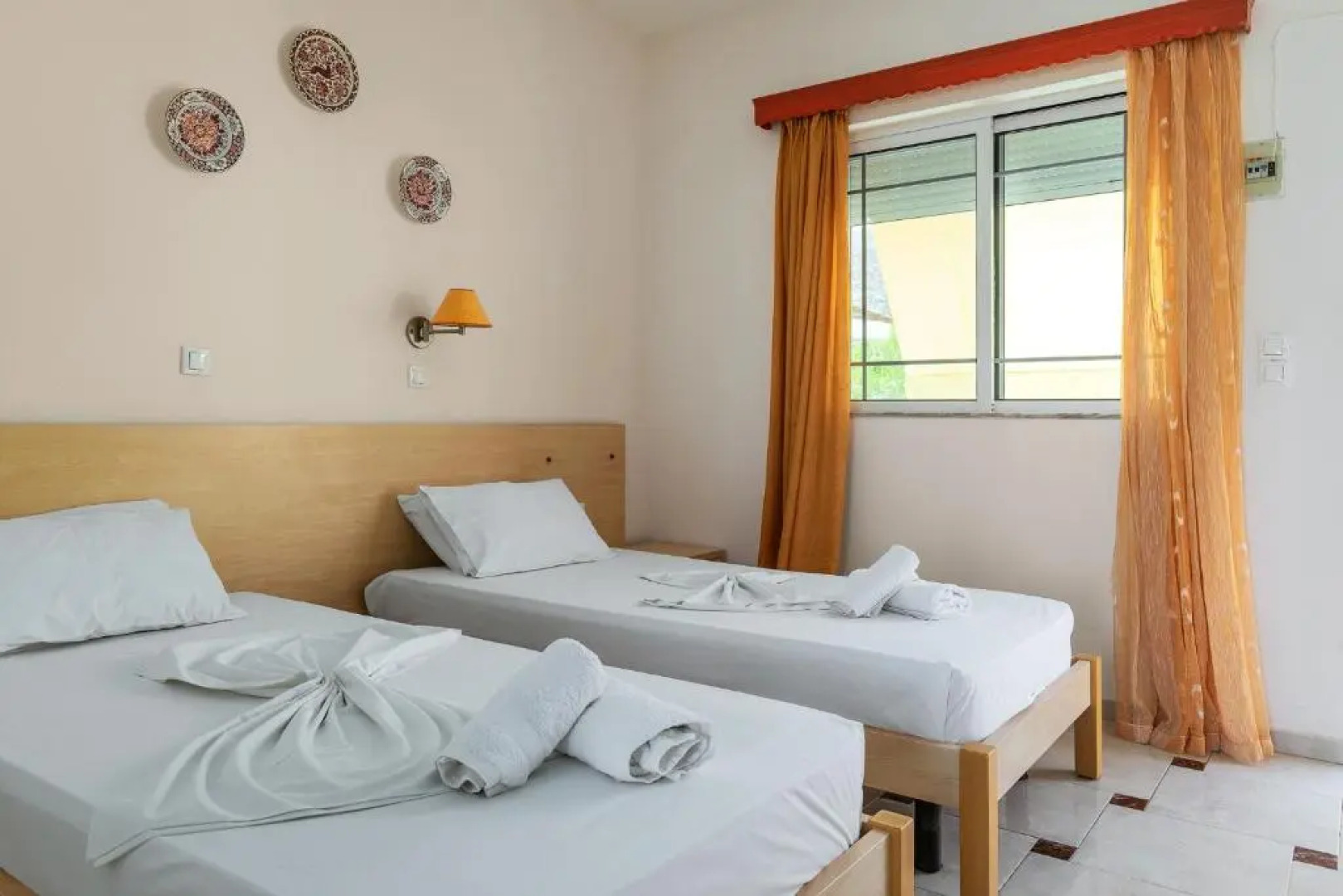 Olympus Tilos Apt Twin B1