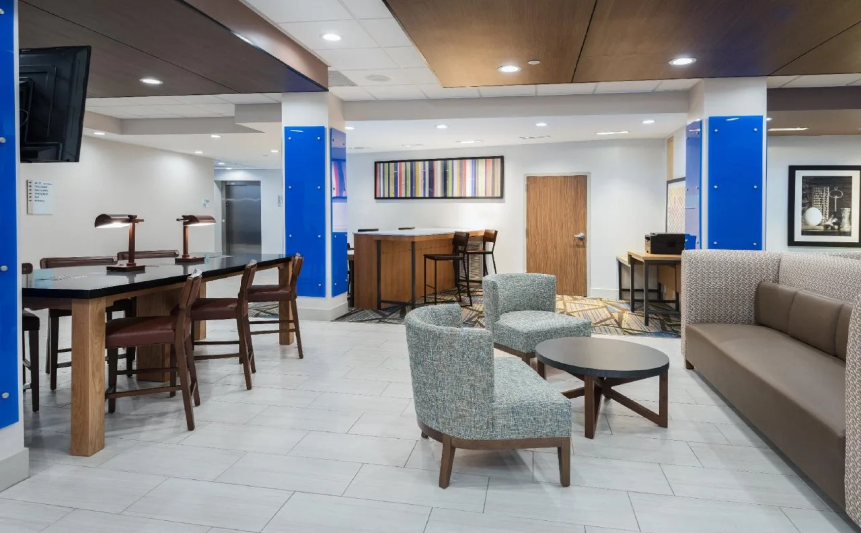 Holiday Inn Express & Suites Sugar Land SE - Missouri City by IHG
