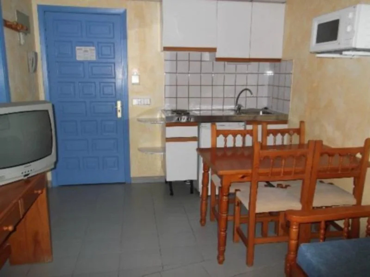 Coral Star Apartments