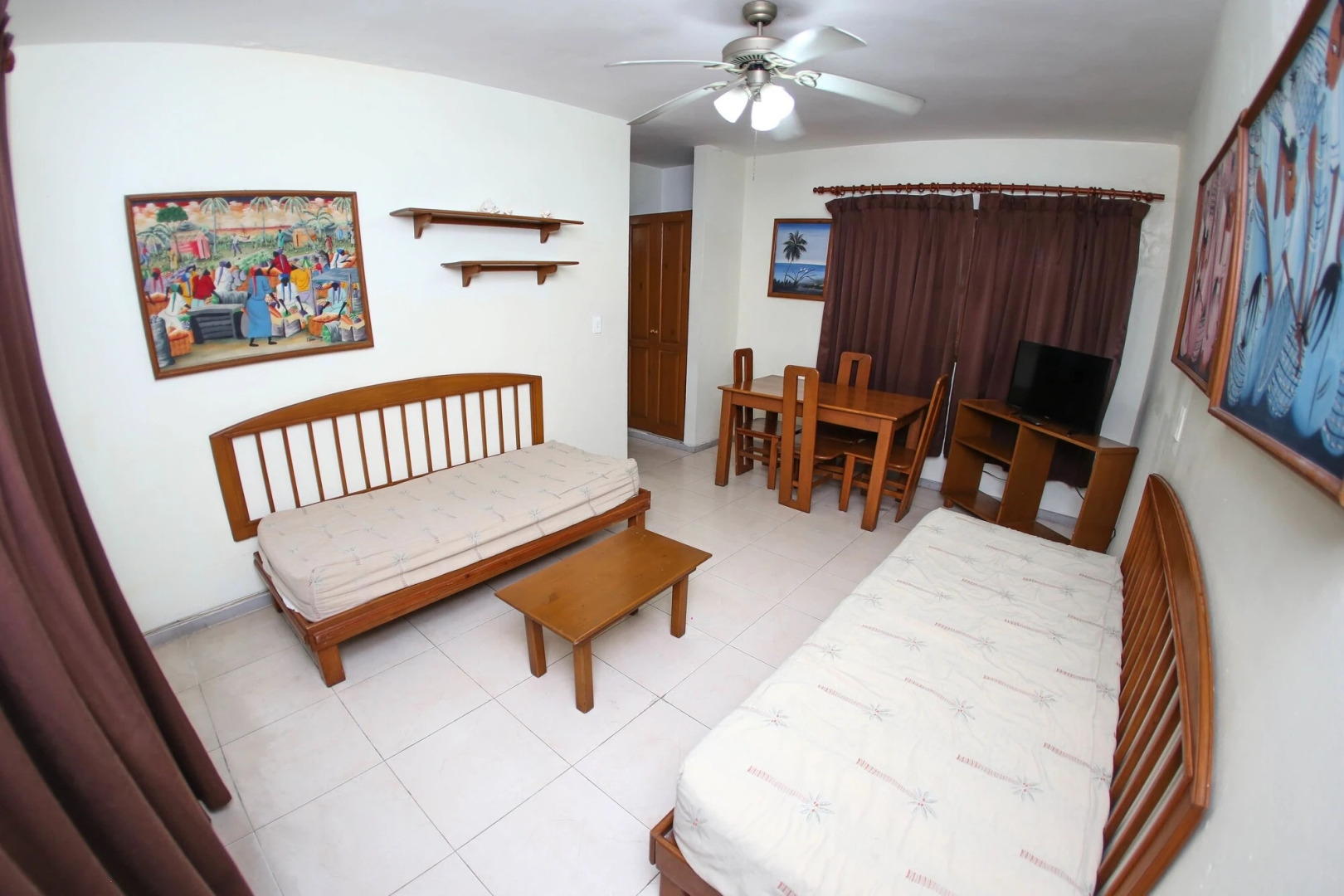 Acuarium Suite Resort