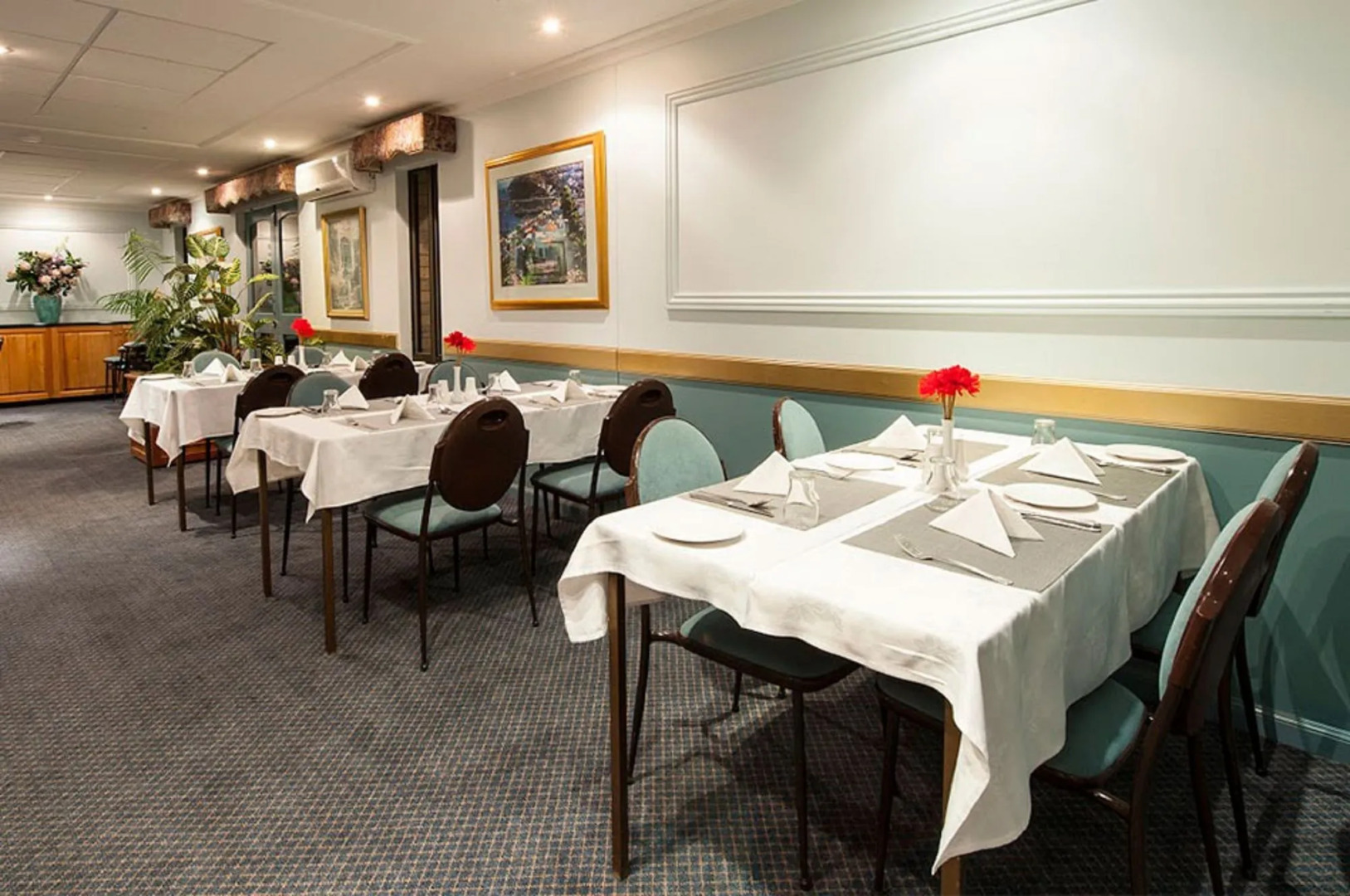 Garden City Motor Inn