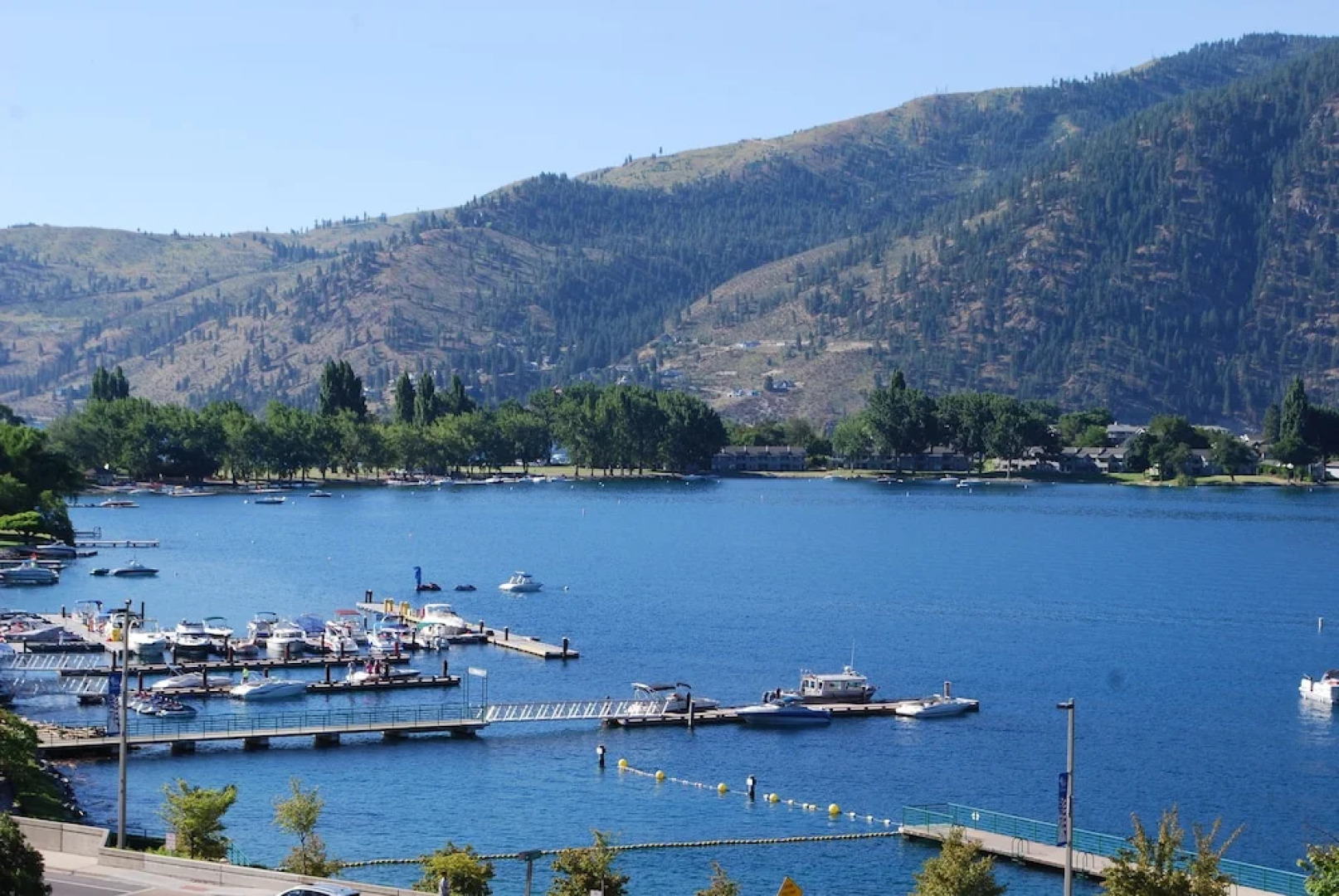 Marvelous Manson Condo, Steps to Lake Chelan Beach