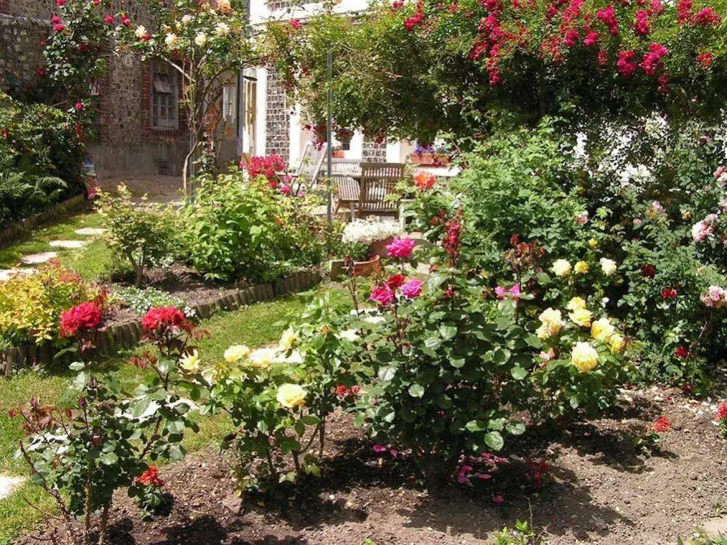 Jardin Gorbeau Guesthouse & Spa