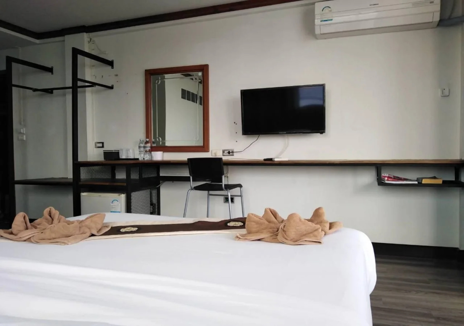 Pimpimarn Beach Hotel